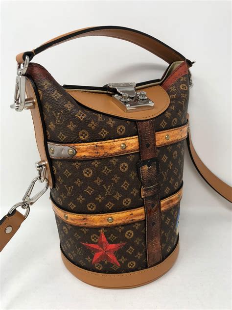 authentic louis vuitton trunks and bags